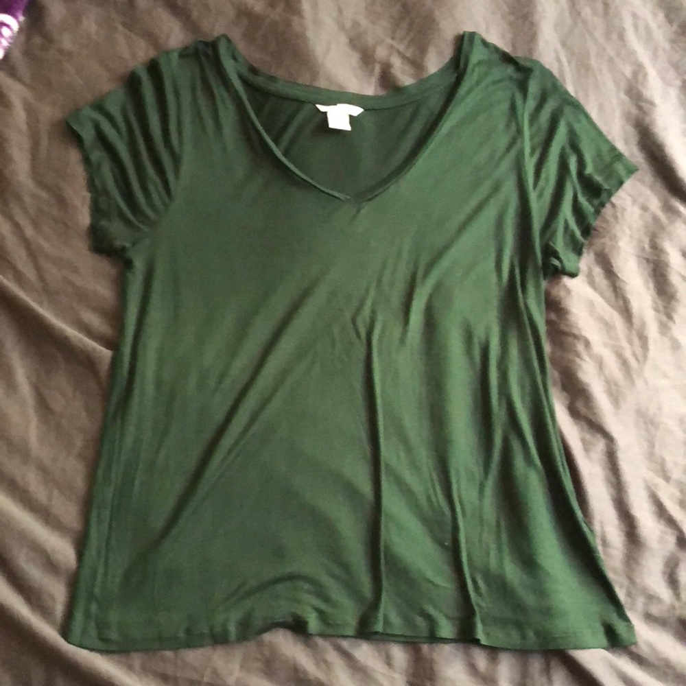 Forest green, v-neck tee